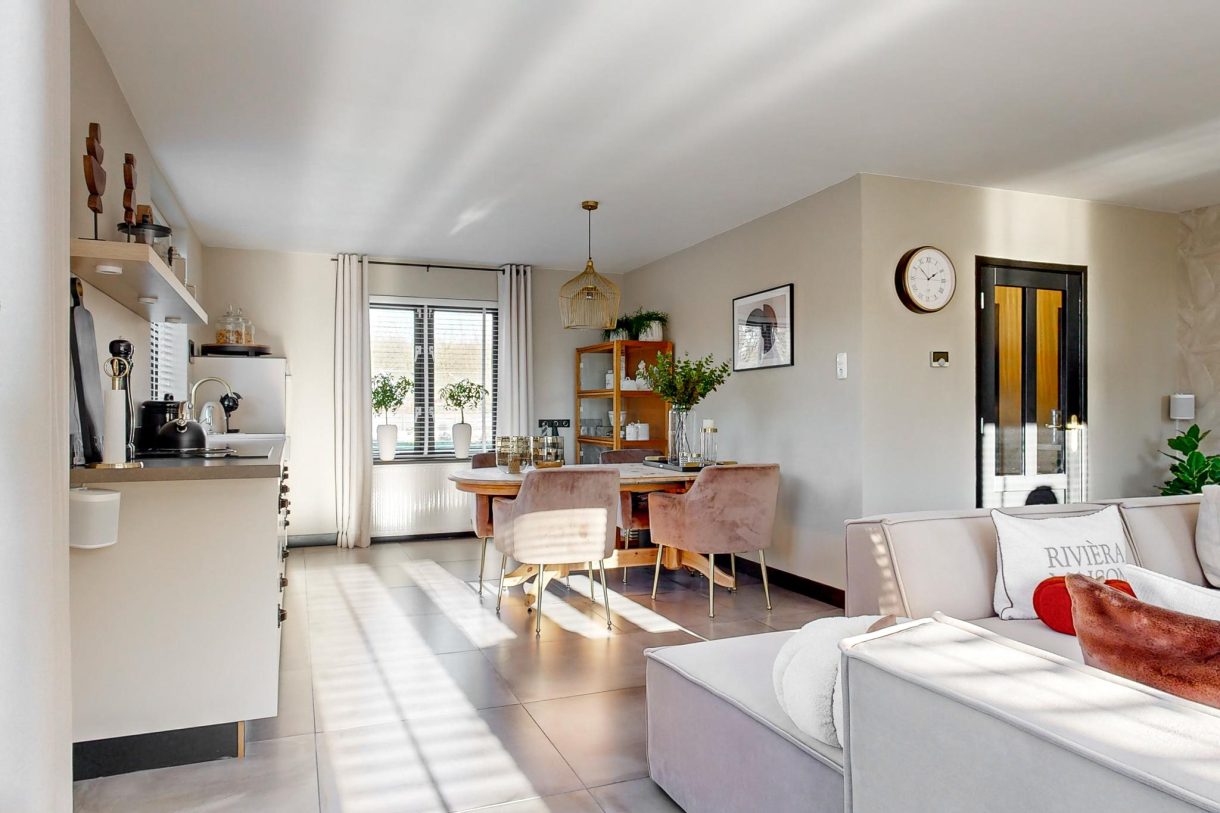 Te koop: Foto Woonhuis aan de Reinesteijnseweg 10 in Nieuwegein