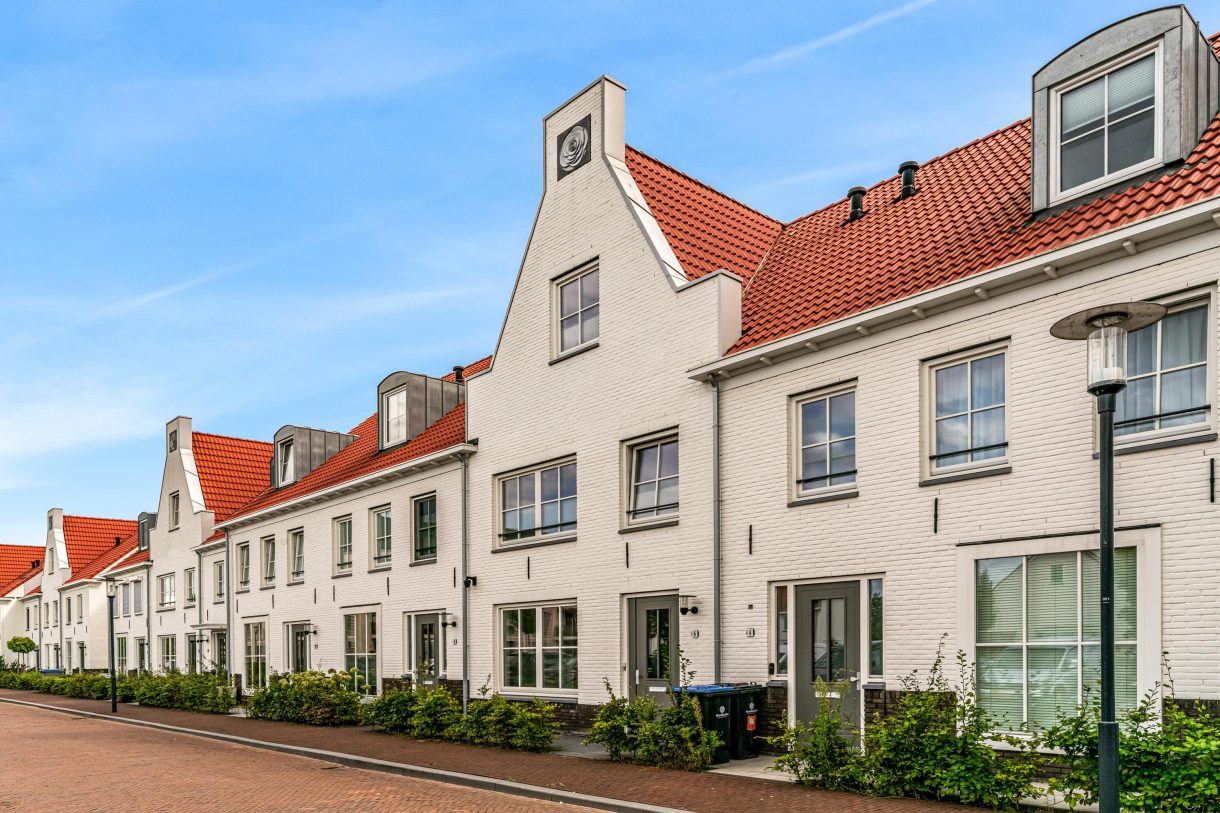 Te koop: Foto Woonhuis aan de Rozenhofstraat 6 in Hoef En Haag